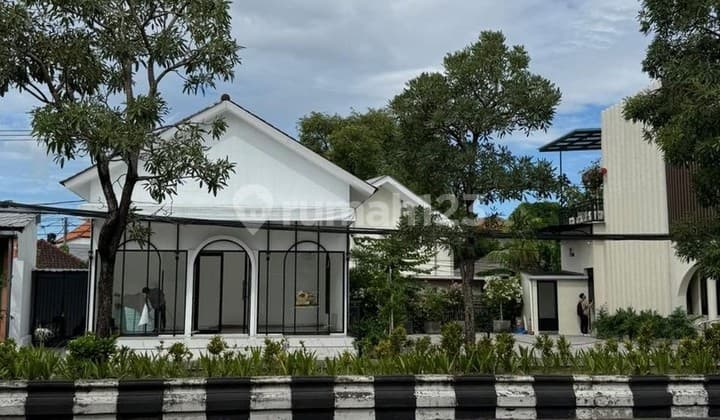 Toko Cantik Siap Pakai Disewakan di Bypass Sanur, Denpasar Area