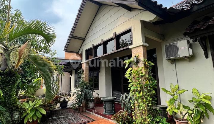 Rumah Bagus Posisi Hook di Villa Melati Mas, Tangerang Selatan Akses Cepat Ke Tol