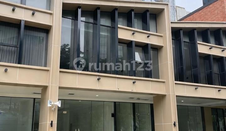 For Rent: 2-Story Elevee Shop House in Alam Sutera, South Tangerang