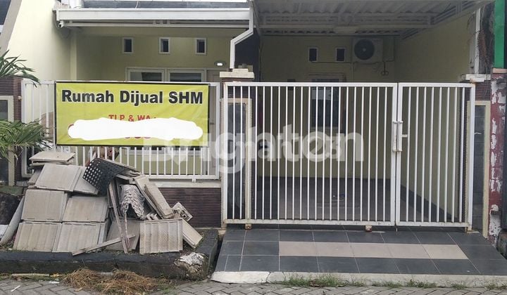 Minimalis dekat toll Minimalis dekat toll