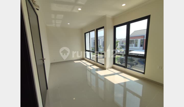 Rumah Bagus 2 Lantai, 3 Kamar Cluster Baroni Summarecon Serpong