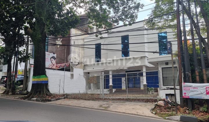 Gedung Sukajadi Mainroad Stategis