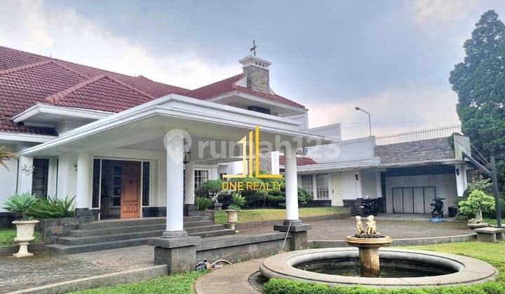 Rumah Lembang Mainroad Mewah Fully Furnished