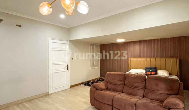 Bebas Banjir, Rumah, 2 Lantai, SHM, Ada di Lingkungan Islami