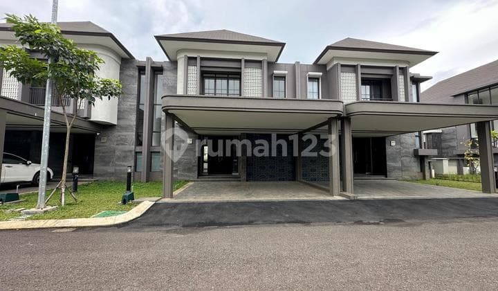 Rumah Mewah Premium Podomoro Tengah Kota Bandung