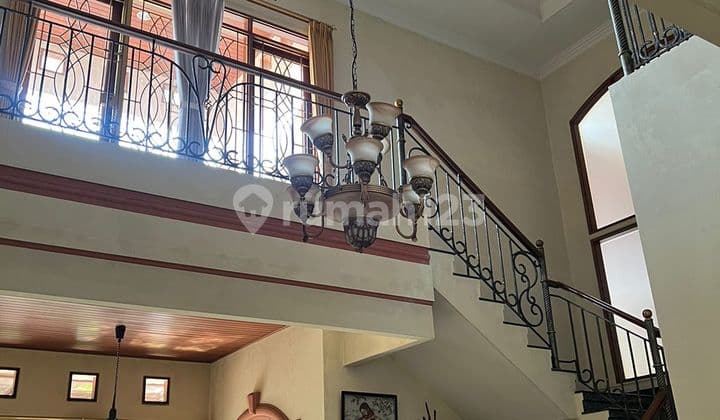 Rumah Mewah Siap Huni di Setrasari Bandung