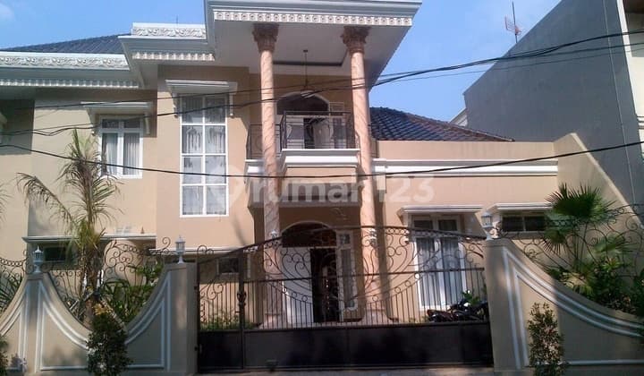 Dijual Rumah Mewah Hook Puri Nirwana Estate - LT 430M², 5Br Furnished
