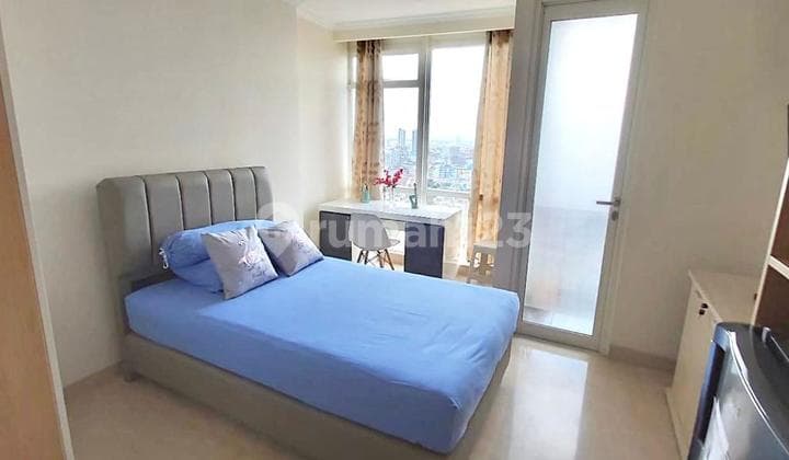 Studio Furnished 28M² - Middle Floor, Menteng Park Apartment, Jakarta Pusat, SHM