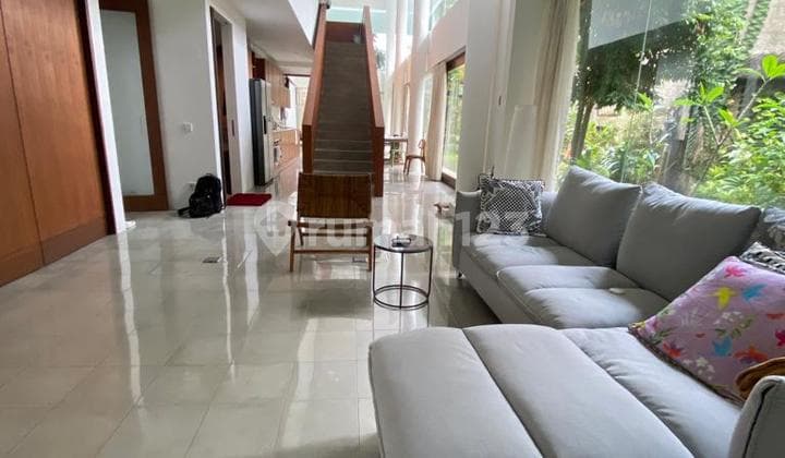 Disewakan Rumah 3Br Dalam Compound Full Fasilitas - Pejaten, Jakarta Selatan