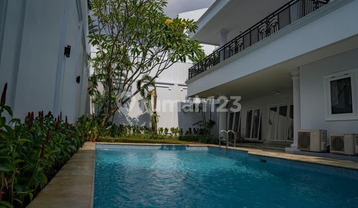 For Rent Spacious House In Hang Lekir, Kebayoran Baru - 5Br With Private Pool & Garden