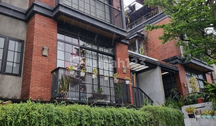 Townhouse Cipete 3Br 3Lantai + Private Pool - Fully Furnished