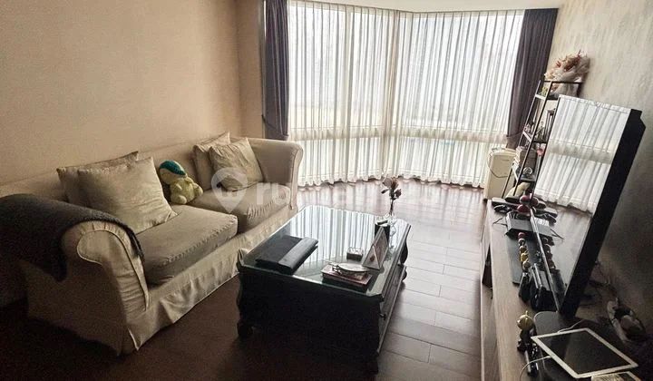 Apartement 2 Bedroom yang Luas Full Furnished Interior Mewah Siap Huni Apartement 2 Bedroom yang Luas Full Furnished Interior Mewah Siap Huni