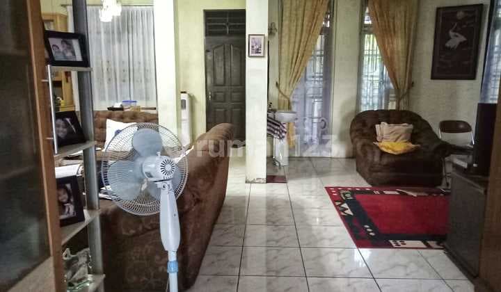 Rumah Bagus Dipusat Kota, Harga Miring, Banyak Kamar, Cocok Untuk Usaha Kos-Kosan