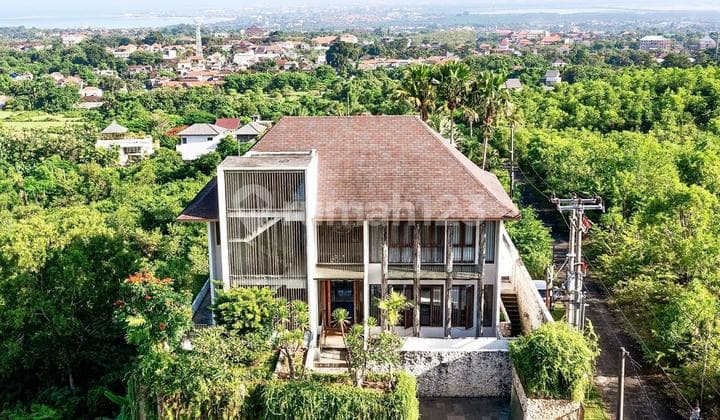 Villa Mewah Dijual Murah Dengan View Spektakuler Patung Gwk Culture Dan Airport Ngurahrai