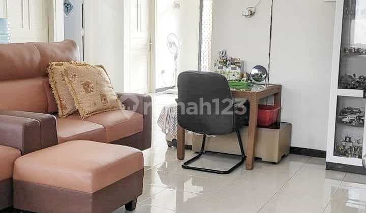 Rumah 2 Lt Selangkah Superindo Merr Baruk Wiskai Nirwana Eksekutif