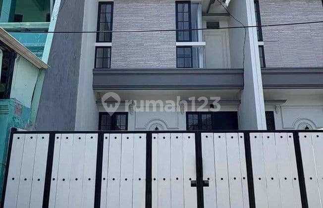 Minimalis Gress Baru Dekat Merr Baruk Rungkut