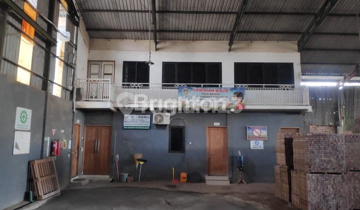 Gudang Nol Jalan Provinsi Kedamean Krian