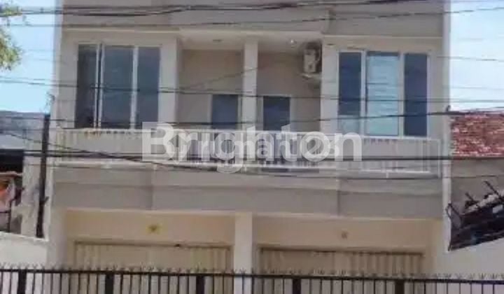 RUKO 3LT SIAP PAKAI AREA SUKOMANUNGGAL SBY BARAT RUKO 3LT SIAP PAKAI AREA SUKOMANUNGGAL SBY BARAT