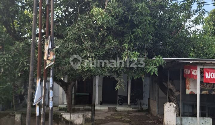 Rumah Halaman Luas Tembelang Jombang Pinggir Jalan Ramai Jualan