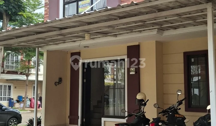 Rumah Hook Dua Lantai Dekat Sekolah Al Azhar Jababeka Cikarang
