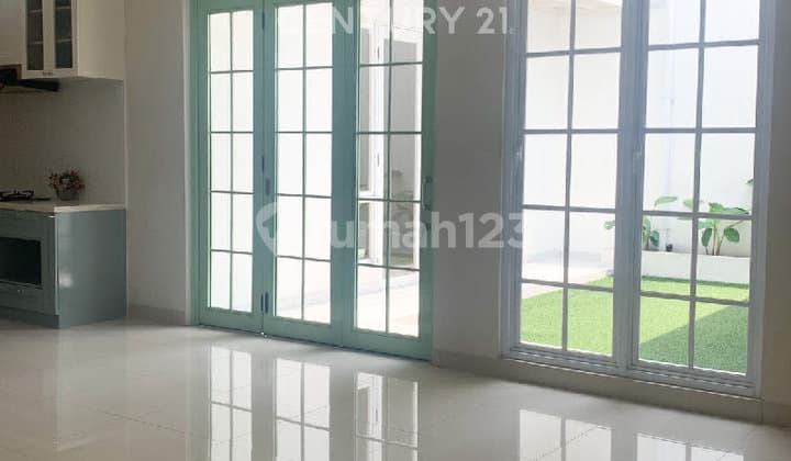 Rumah Grand Wisata 2 Lantai Lokasi Strategis Aman dan Nyaman