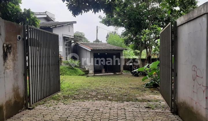 Rumah Halaman Luas Di Rempoa Tangerang Selatan