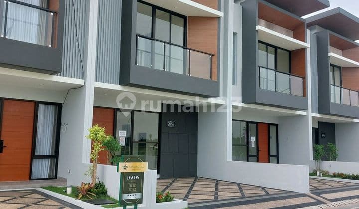 Rumah 2 Lantai Lingkungan Mewah Tanpa Dp Ada Kolam Dekat Surabaya