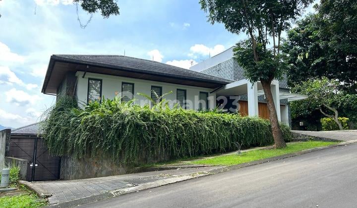 Rumah Mewah Furnish Private Pool,Lift,View Golf Sentul City Bogor