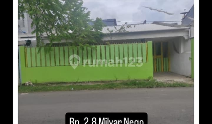 Rumah Jl Gajah10x19, 2 Lantaikamar 5Kamar Mandi 5Rp. 2.8 Milyar Nego