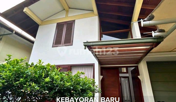 Disewakan Rumah Modern Lokasi Strategis di Kebayoran Baru