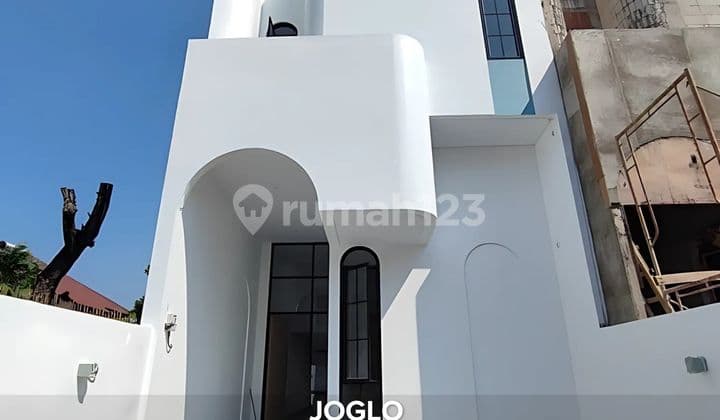 Dijual Rumah Brand New Modern Dekat Mall Puri