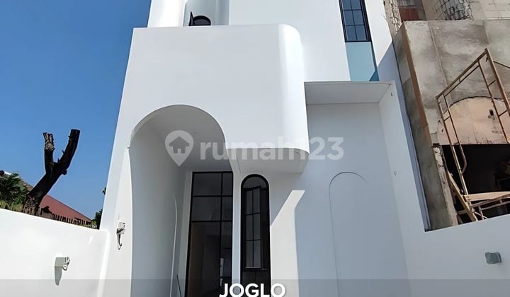 Dijual Rumah Brand New Modern Dekat Mall Puri