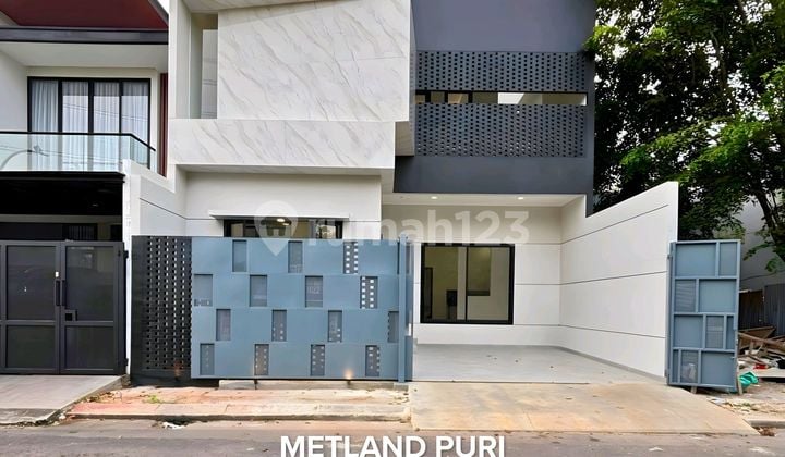 For Sale Brand New Modern House Strategically Located in Metland Puri
