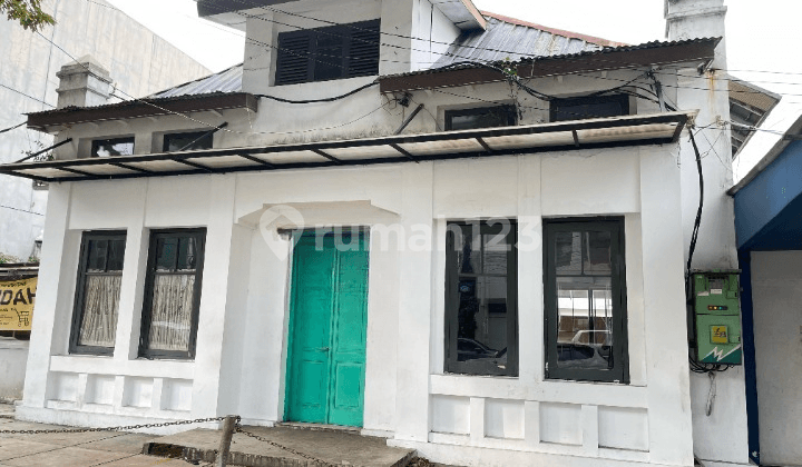 Rumah Gaya Belanda Mainroad Lokasi Strategis Bandung