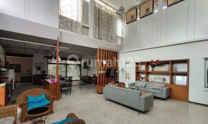 Rumah Terawat Siap Huni Area Jl Setrasari Bandung