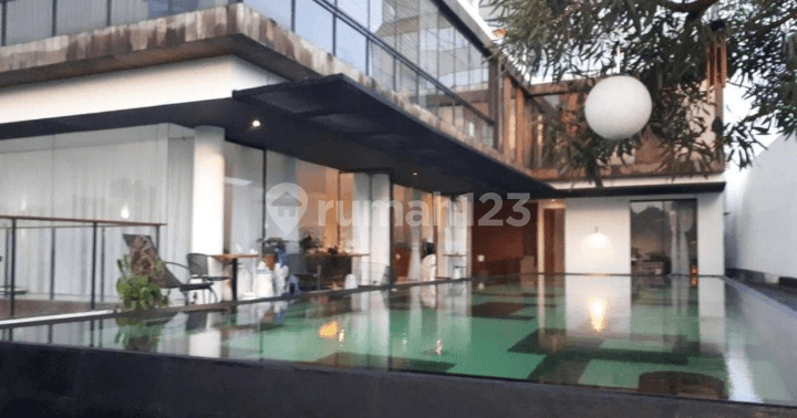 Rumah 3 Lantai Siap Huni di Kota Baru Parahyangan