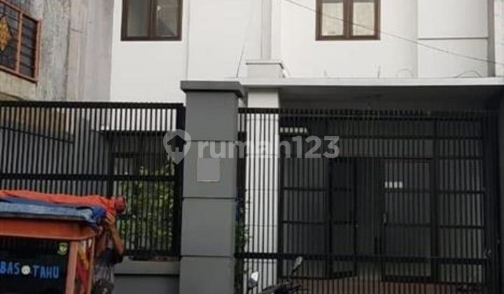 Rumah Murah Siap Huni Strategis Pinggir Jalan di Cigadung Dago Bandung