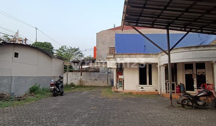 TANAH DIJUAL MURAH MENDEKATI NJOP DI JL UTAN KAYU MATRAMAN JAKARTA TIMUR