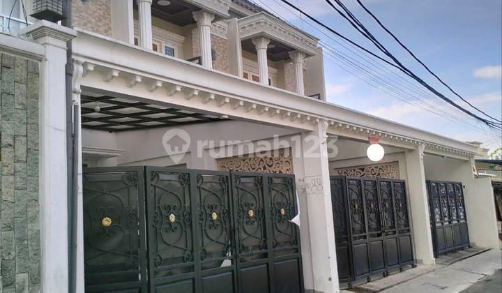 Rumah Murah dengan Kolam Renang di Kebagusan Pasar Minggu Jakarta Selatan