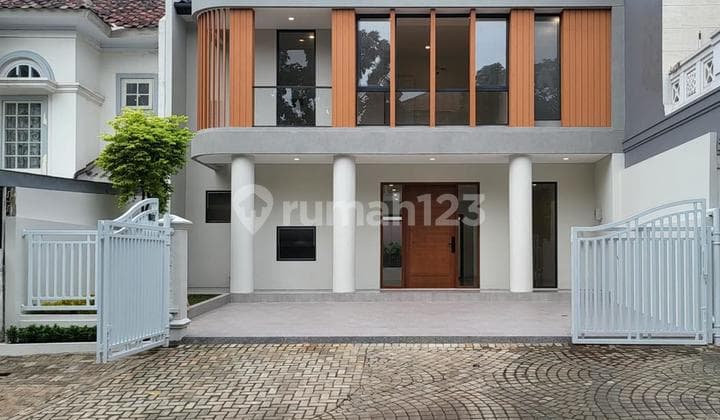 For Sale Luxurious 2-Story Luxury House in Legenda Wisata Cibubur built with a contemporary concept