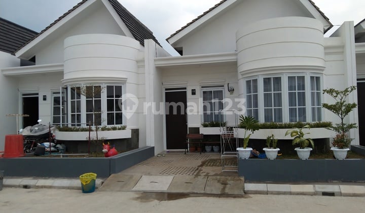 For Sale KPR House No Down Payment Free Fees in Bentang Artha Ciwastra Bandung Near Sumarecon Mall