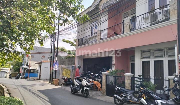 Dijual Murah Rumah Siap Huni 2,5 Lantai Di Cipinang Besar Jatinegara Jakarta Timur