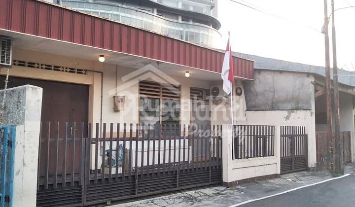 Rumah SHM tengah kota, daerah Miroto Semarang Tengah Lk 6296