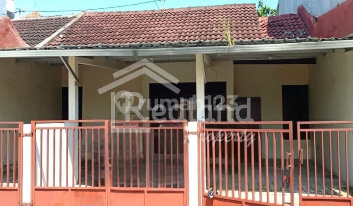 Rumah di Puri Anjasmoro , Semarang ( Jo 8641 )