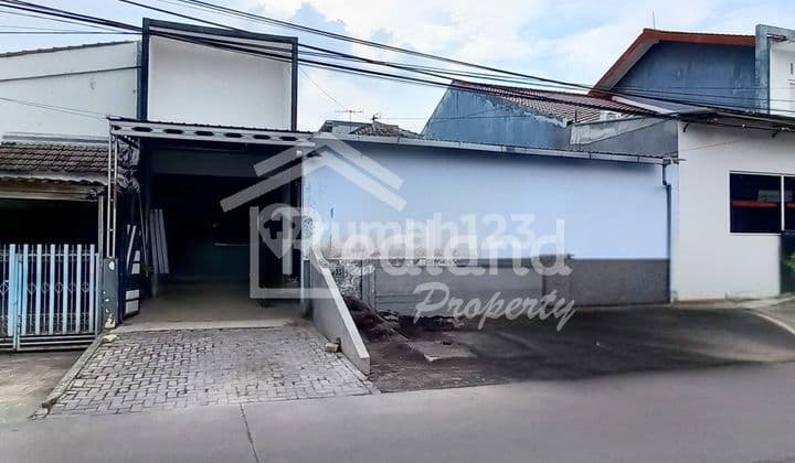 Rumah di daerah Tanah Mas , Semarang ( Me 8083 )