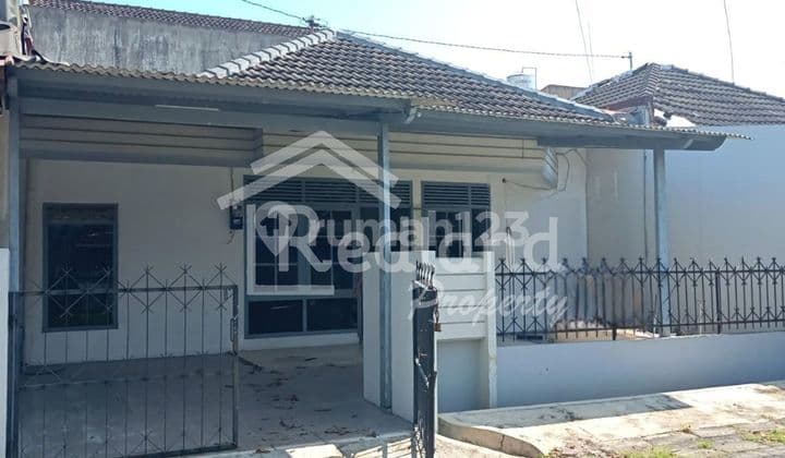Rumah di Puri Anjasmoro , Semarang ( Jo 8642S )