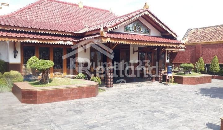 Rumah di Jl Langenastran , Yogyakarta ( Me 8609 )