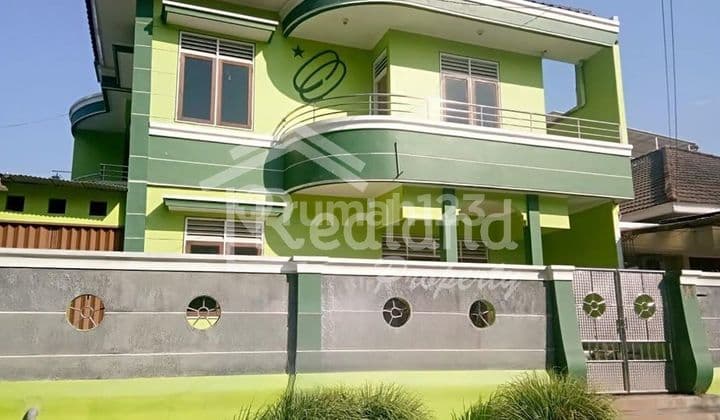 Rumah di Semarang Tengah , Semarang ( Jo 8633 )