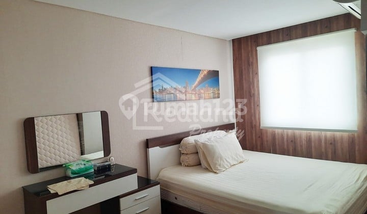 Apartment at MG Suite 19th Floor, Semarang (Me 7795)