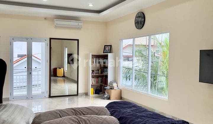 Dijual Rumah Bagus 2 Lantai Semi Funrished Kemang Bangka Jakarta Selatan